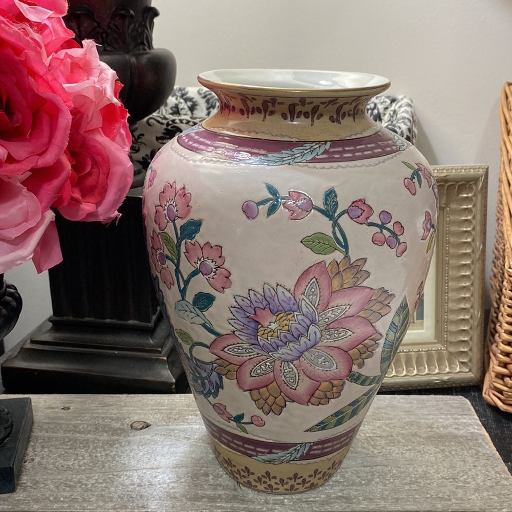 Vintage 1970’s-1980’s Toyo Bainbridge Collection Vase! - Picture 3 of 5